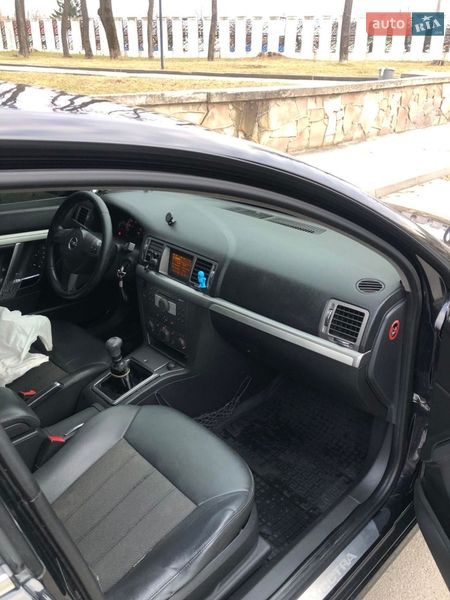 Седан Opel Vectra 2008 в Ровно