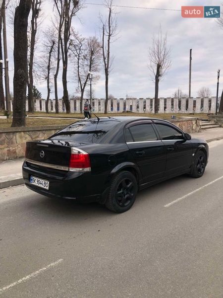 Седан Opel Vectra 2008 в Ровно