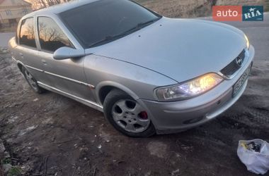 Седан Opel Vectra 2000 в Пустомитах