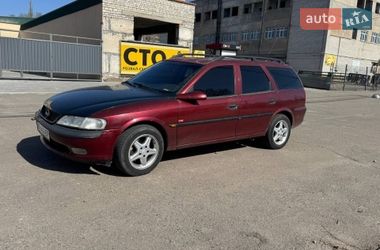 Універсал Opel Vectra 1998 в Миколаєві