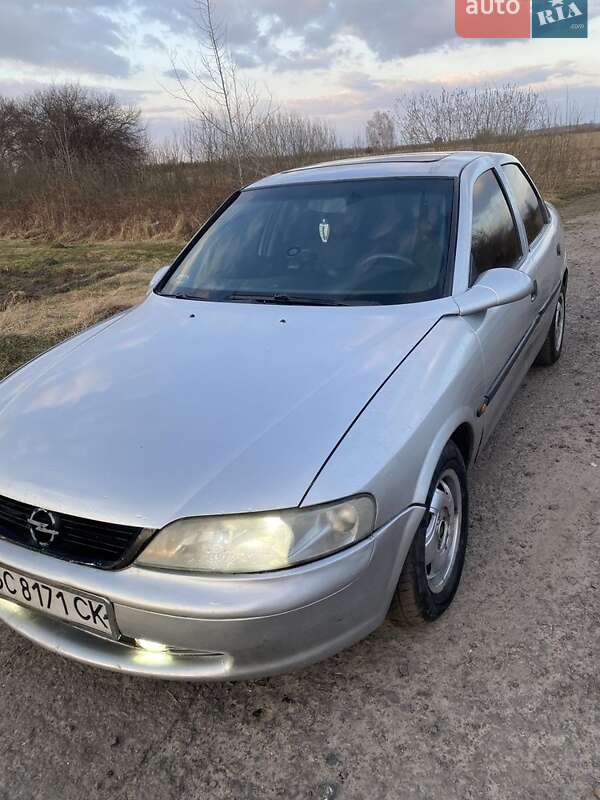 Седан Opel Vectra 1996 в Владимирце фото Седан Opel Vectra 1996 в Владимирце