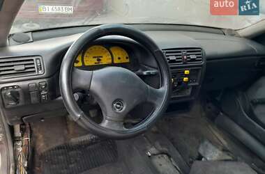 Лифтбек Opel Vectra 1991 в Киеве