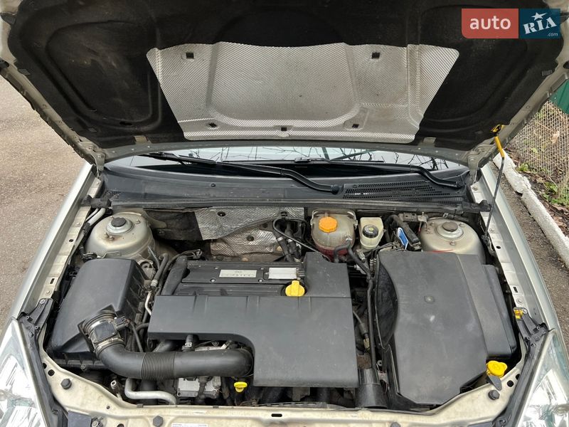 Седан Opel Vectra 2007 в Миронівці