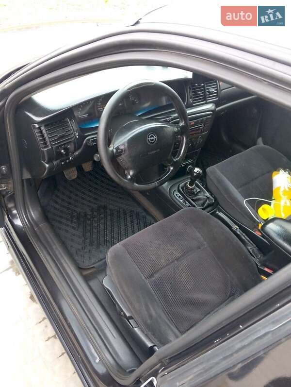 Универсал Opel Vectra 2001 в Буске