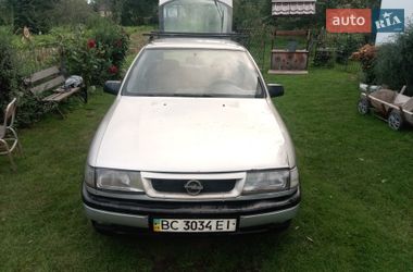 Лифтбек Opel Vectra 1990 в Львове
