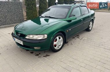 Седан Opel Vectra 1997 в Самборе