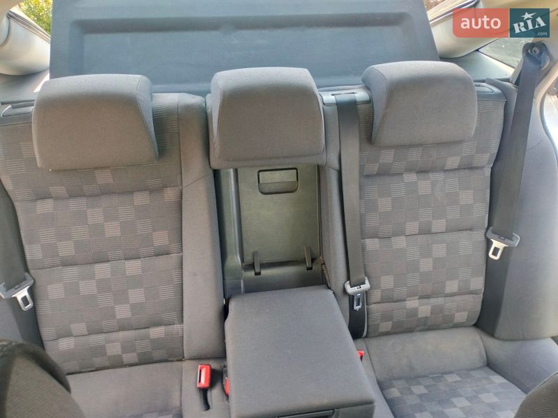 Лифтбек Opel Vectra 2003 в Киеве