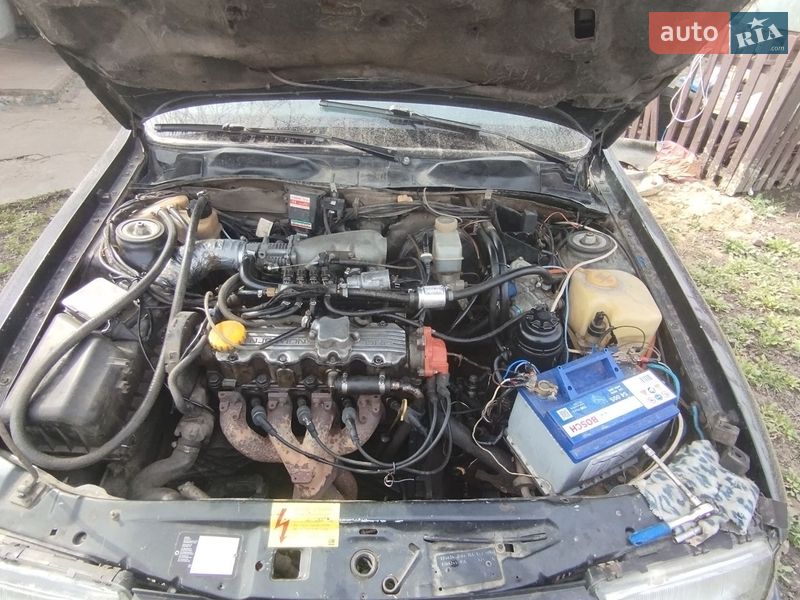 Лифтбек Opel Vectra 1990 в Погребище