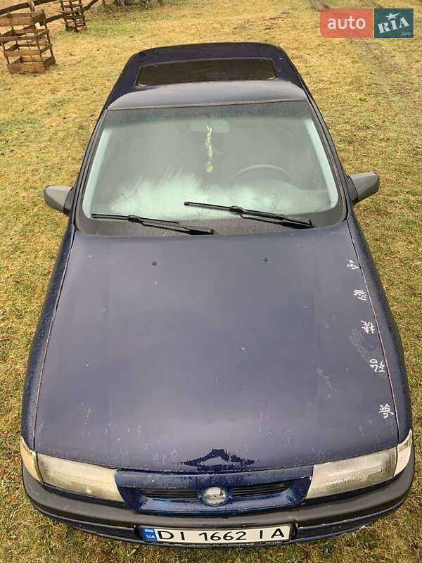 Седан Opel Vectra 1993 в Надворной фото 3 Седан Opel Vectra 1993 в Надворной