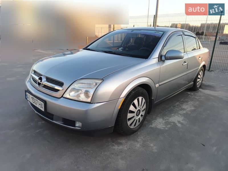 Седан Opel Vectra 2004 в Киеве