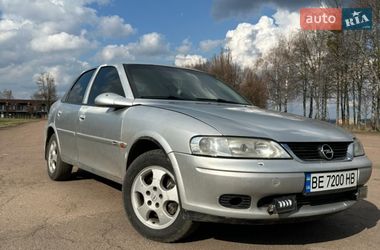 Седан Opel Vectra 2000 в Тростянце