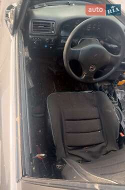 Седан Opel Vectra 1989 в Конотопі