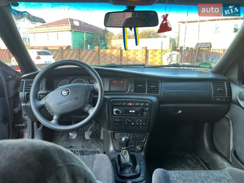 Лифтбек Opel Vectra 1998 в Ровно