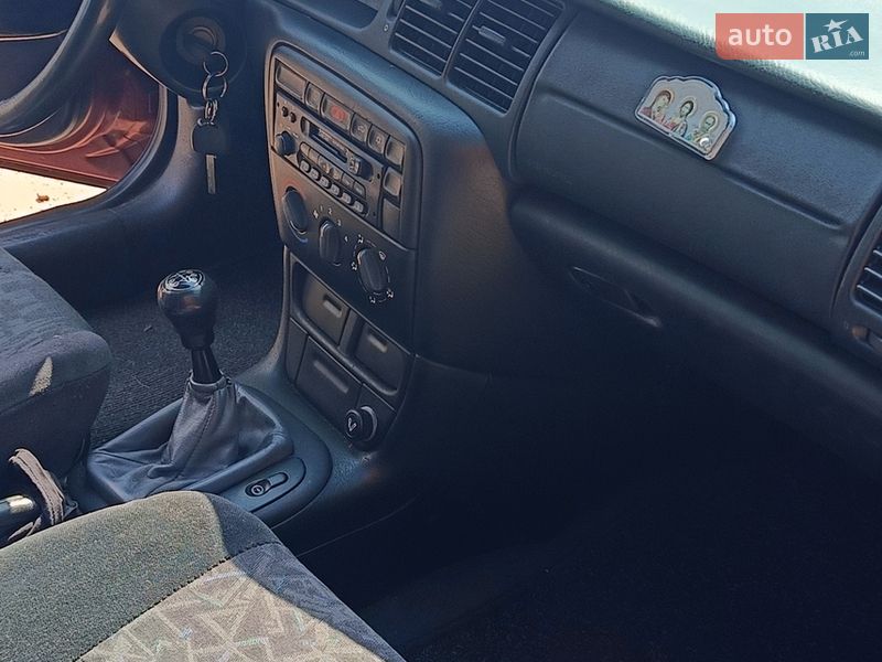 Седан Opel Vectra 1997 в Чернігові