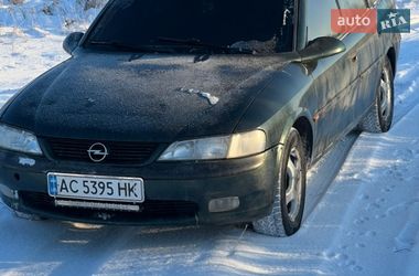Универсал Opel Vectra 1998 в Ратным
