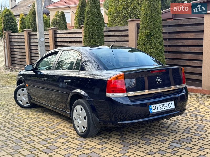 Седан Opel Vectra 2005 в Одесі