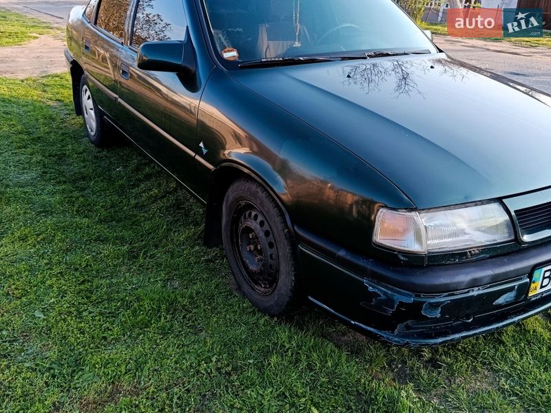 Седан Opel Vectra 1995 в Березанці