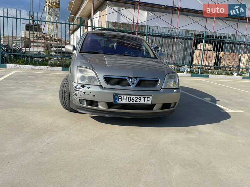 Седан Opel Vectra 2004 в Южному