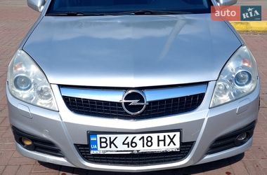 Седан Opel Vectra 2006 в Ровно