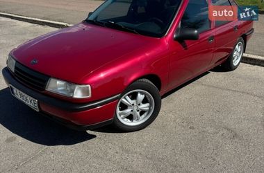 Седан Opel Vectra 1990 в Черкассах