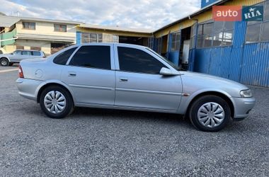 Седан Opel Vectra 1996 в Ужгороде