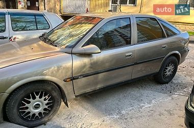 Седан Opel Vectra 1996 в Львове