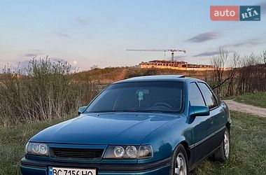 Седан Opel Vectra 1993 в Львові