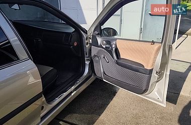 Седан Opel Vectra 1996 в Костополе