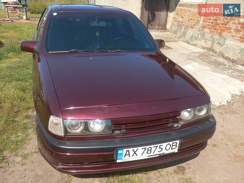 Лифтбек Opel Vectra 1989 в Змиеве