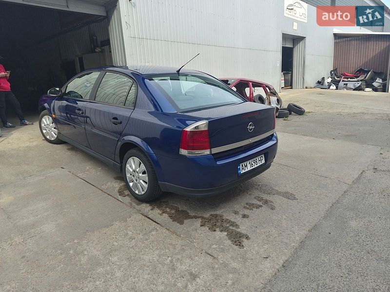 Седан Opel Vectra 2003 в Киеве