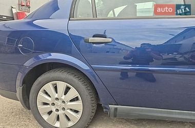 Седан Opel Vectra 2003 в Киеве