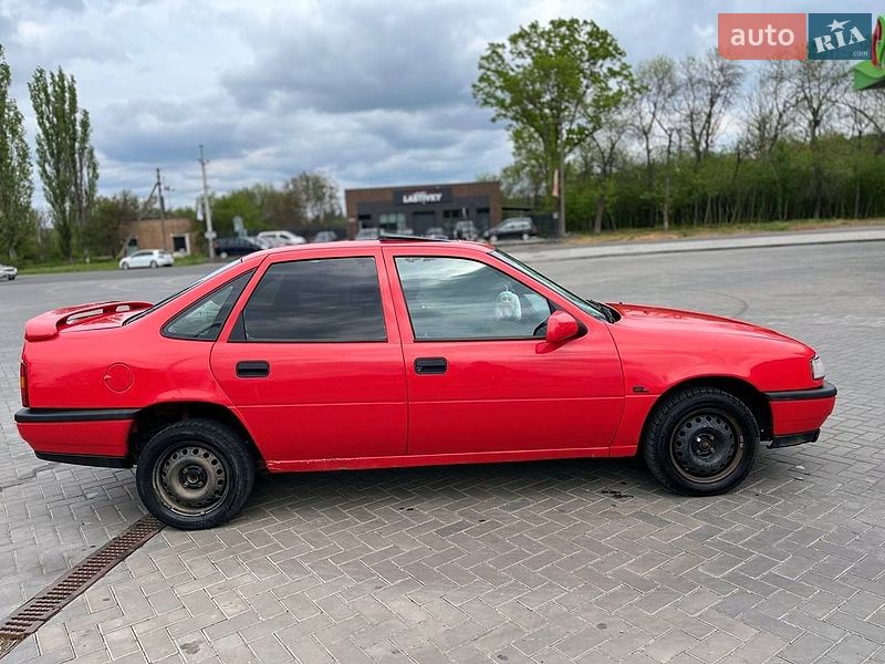 Седан Opel Vectra 1990 в Гайвороне
