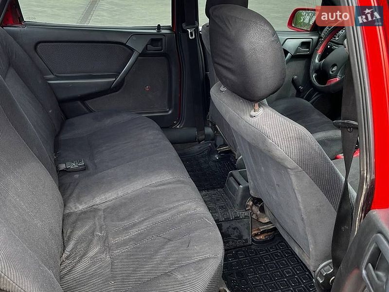 Седан Opel Vectra 1990 в Гайвороне