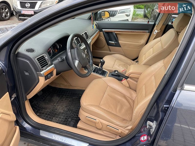 Седан Opel Vectra 2007 в Львове
