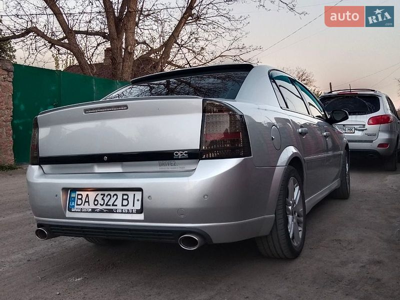 Седан Opel Vectra 2008 в Новоукраинке
