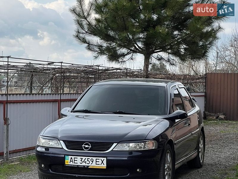 Универсал Opel Vectra 1996 в Днепре