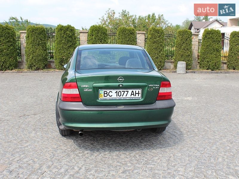 Седан Opel Vectra 1996 в Львове