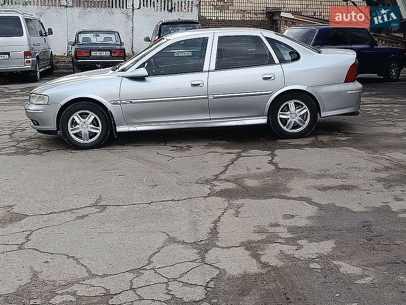 Седан Opel Vectra 1999 в Бершади
