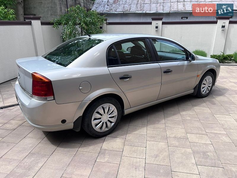Седан Opel Vectra 2006 в Ровно