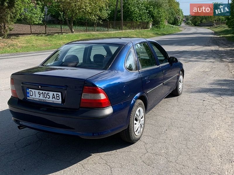 Седан Opel Vectra 1997 в Львове