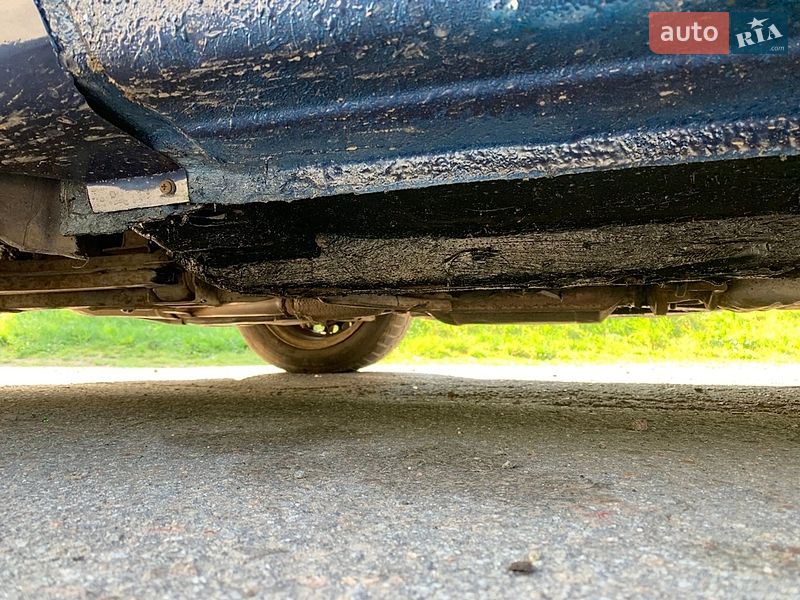 Седан Opel Vectra 1997 в Львове