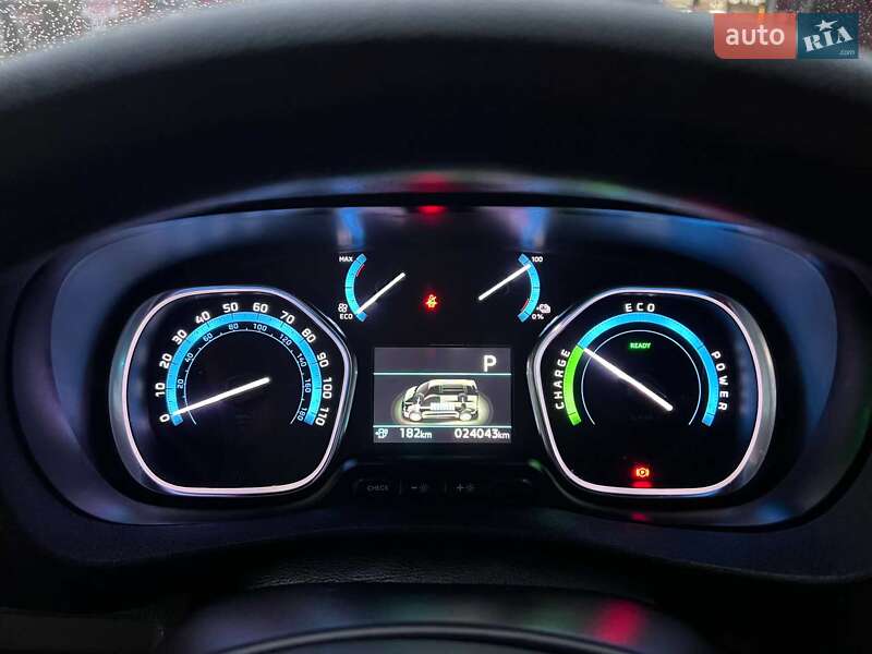Мінівен Opel Vivaro-e 2020 в Львові