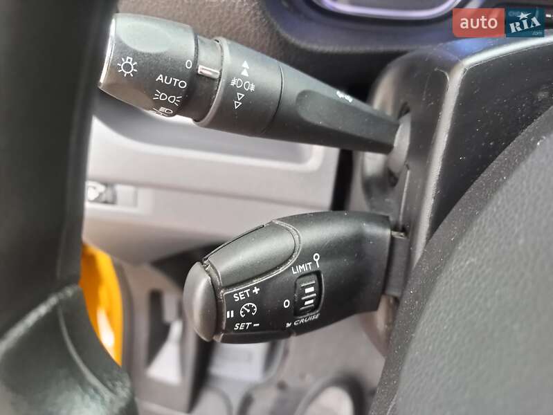 Грузовой фургон Opel Vivaro-e 2021 в Дубно