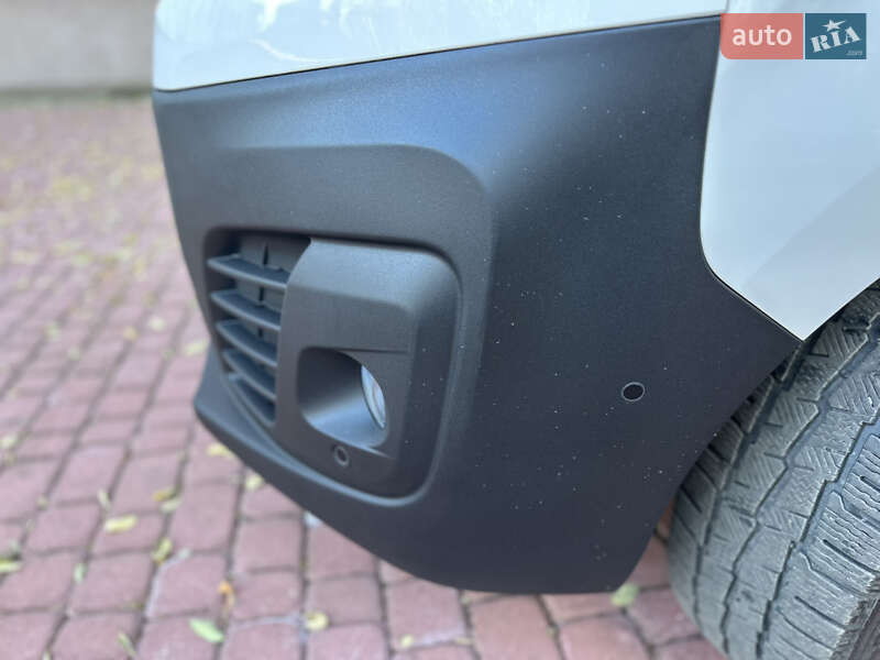 Микроавтобус грузовой (до 3,5т) Opel Vivaro-e 2021 в Львове фото 23 Микроавтобус грузовой (до 3,5т) Opel Vivaro-e 2021 в Львове