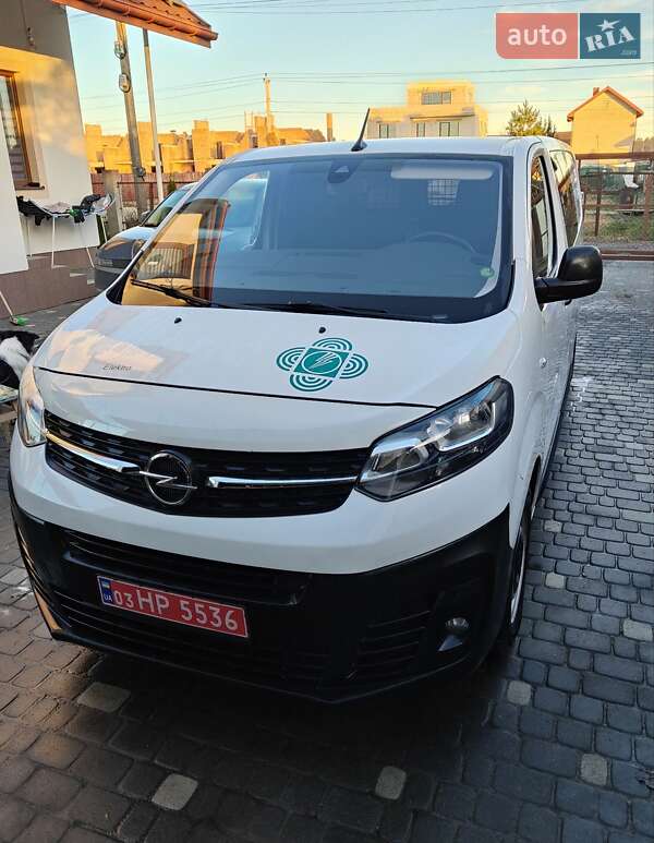 Opel Vivaro-e 2023