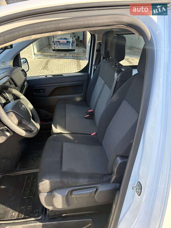 Минивэн Opel Vivaro-e 2023 в Ровно