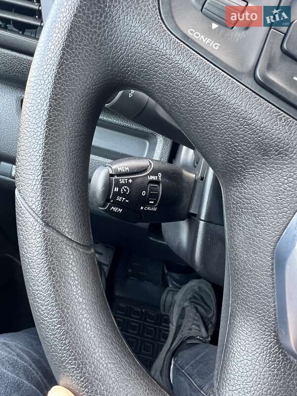 Грузовой фургон Opel Vivaro-e 2023 в Ровно