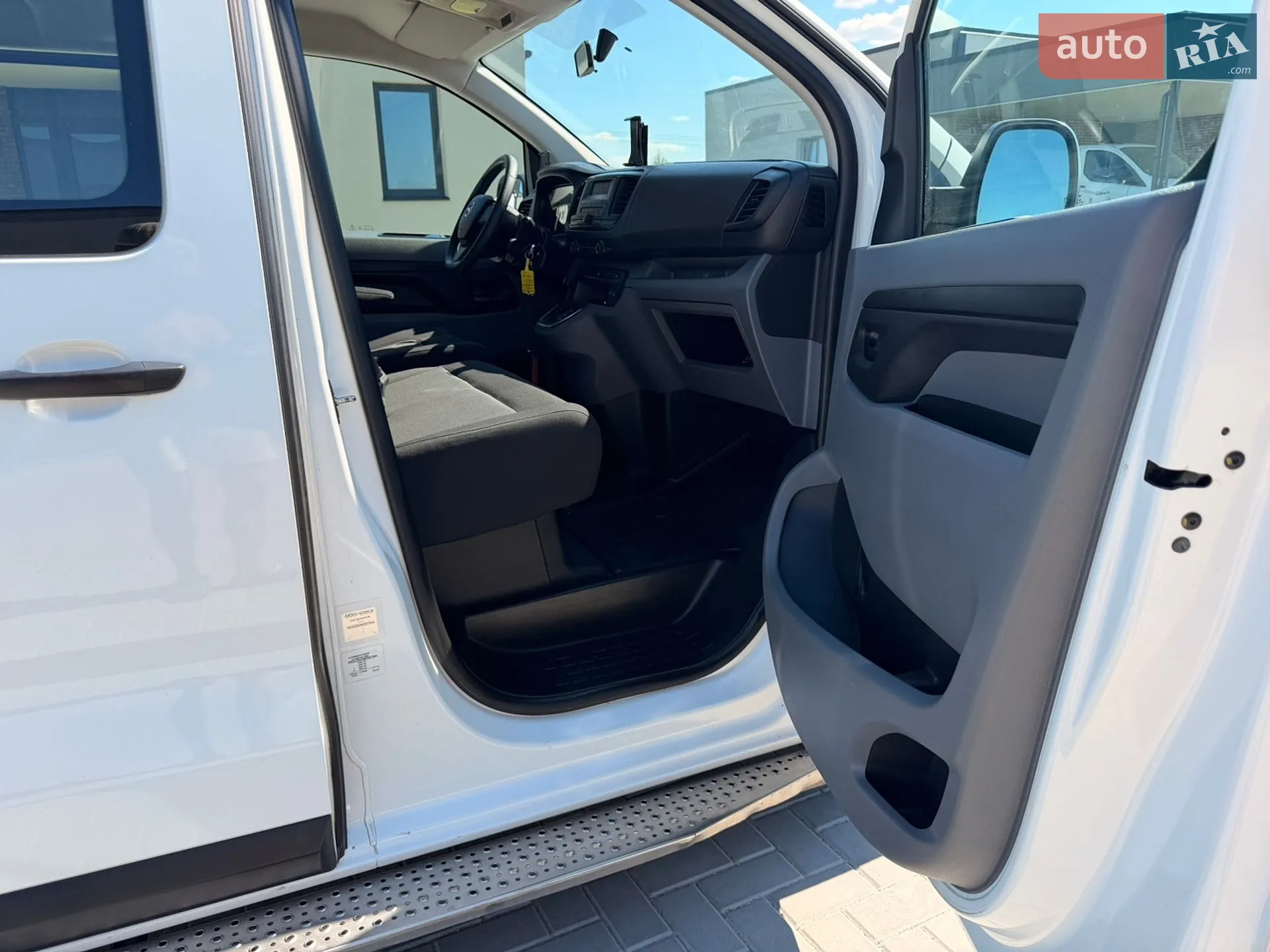 2021 Opel Vivaro - мініатюра 25