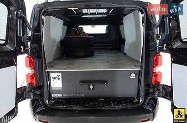 Вантажний фургон Opel Vivaro-e 2021 в Житомирі