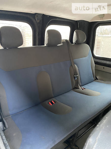 Opel Vivaro пасс.